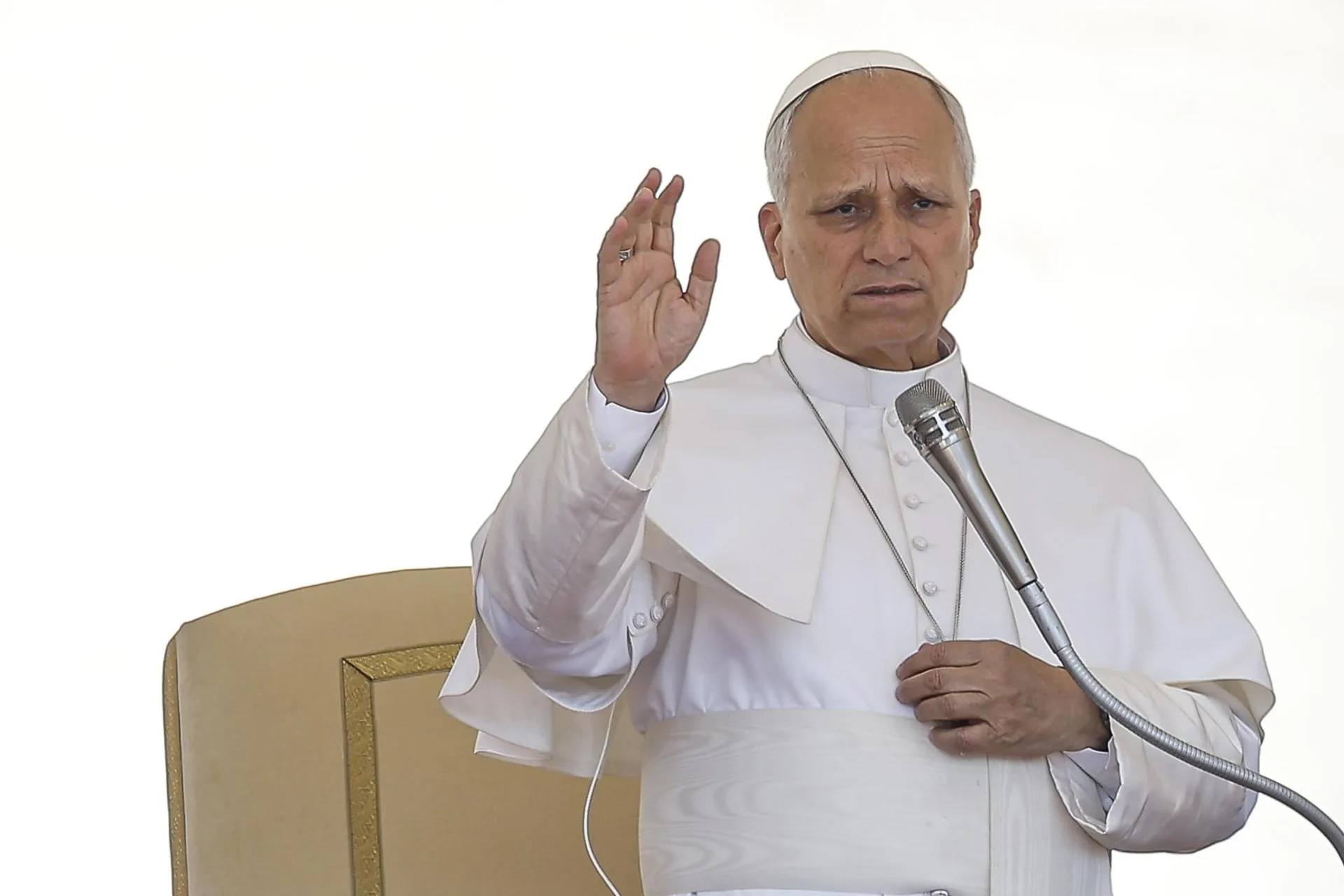 León XIV defiende ante otros representantes religiosos que «ninguna guerra es santa»